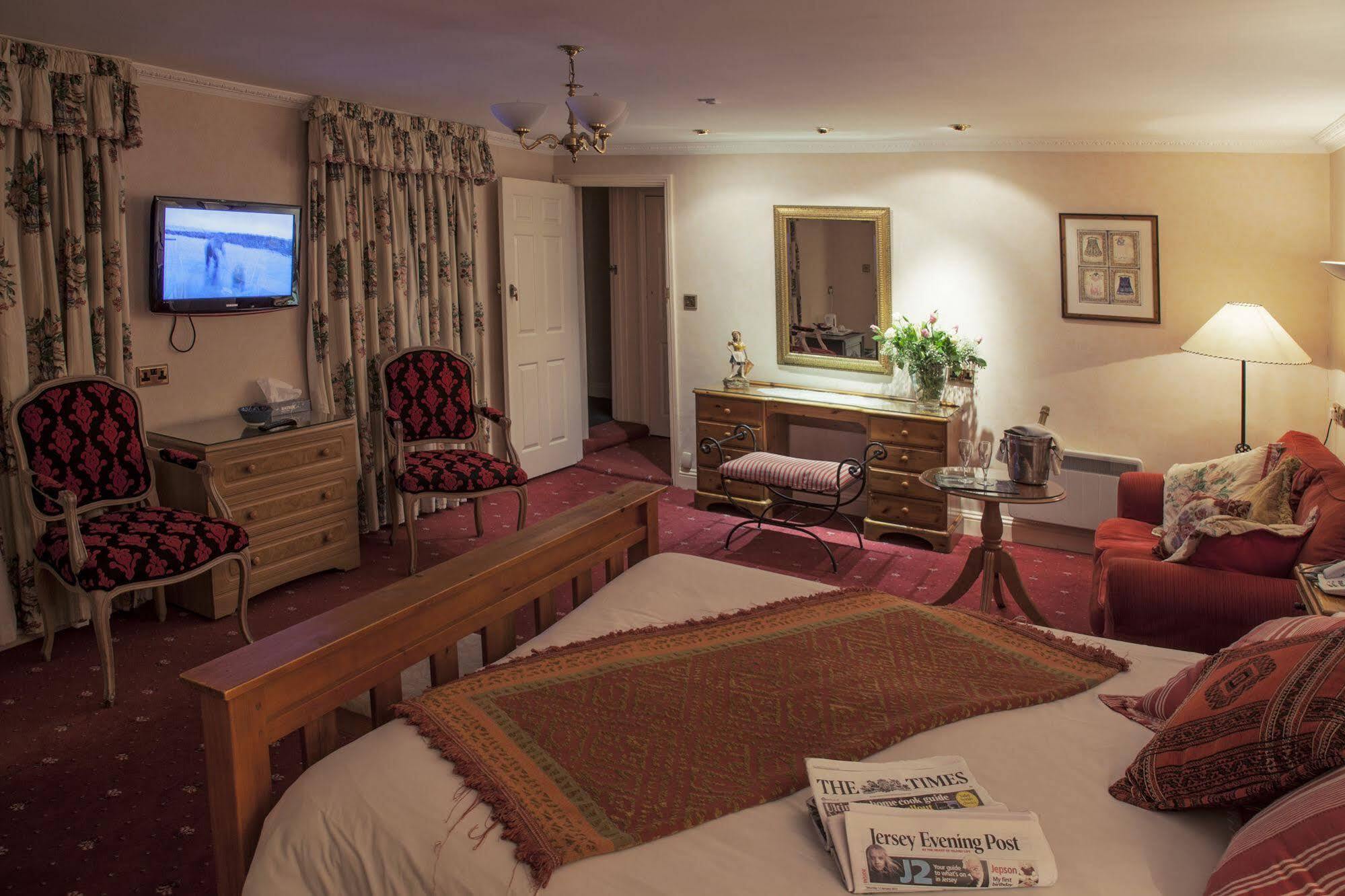 The Revere Hotel Ст. Хейлир Джерси Экстерьер фото
